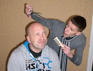 Я не дуже коротко підстриг?