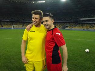 "АнтитілА" та "Табула Раса" влаштували футбольний двобій на стадіоні НСК Олімпійський