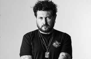 Саша Чемеров випустив пісню присвячену жінкам, які втратили чоловіків у війні