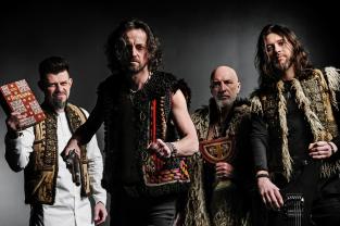 KARNA представили пісню про любов у цей складний час