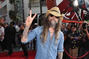 Роб Зомбі показав ще одного персонажа зі свого фільму «The Munsters»