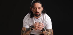 Вокаліст Rainbow Ронні Ромеро анонсував свій альбом каверів