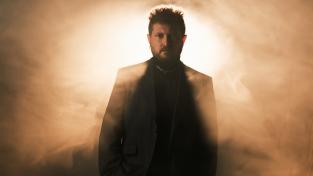 Саша Чемеров випустив другий сольний альбом «Димна Суміш» Саша Чемеров випустив другий сольний альбом «Димна Суміш»