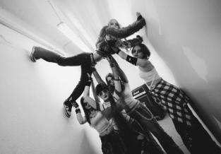 The Sixsters випустили свій четвертий повноформатний альбом