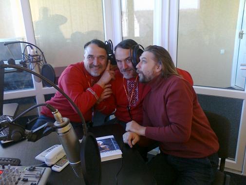 Брати Капранови і Квітень