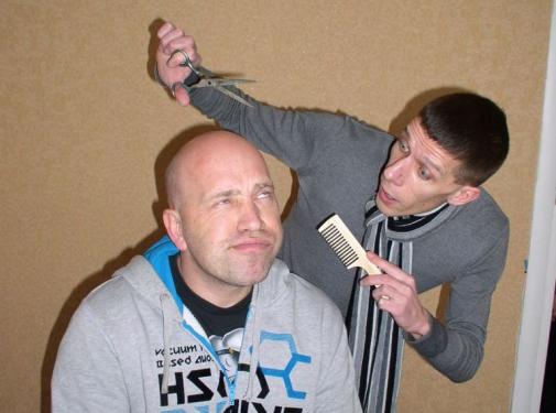 Я не дуже коротко підстриг?